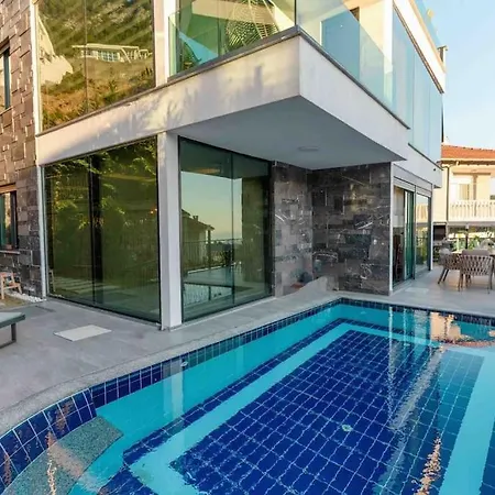 فيلة Alanya Villa ألانيا